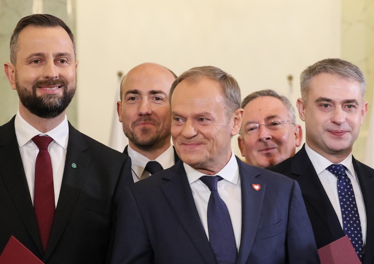 zaprzysiężenie rządu Donalda Tuska Ekspert na łamach „Rzeczpospolitej” dowodzi, że Polska nadal nie ma legalnego rządu