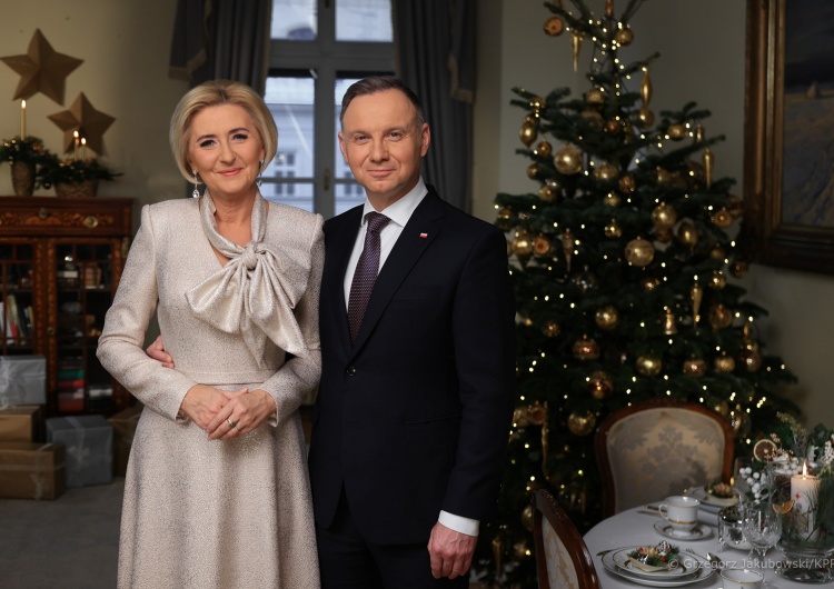 Andrzej Duda i Agata Kornhauser-Duda Para Prezydencka: Niech w tym wyjątkowym czasie każdy doświadczy bliskości