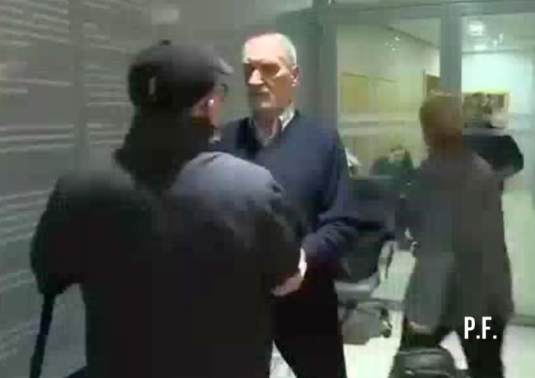 Spięcie w siedzibie TVP Awantura w siedzibie TVP: Antoni Macierewicz nie przebiera w słowach