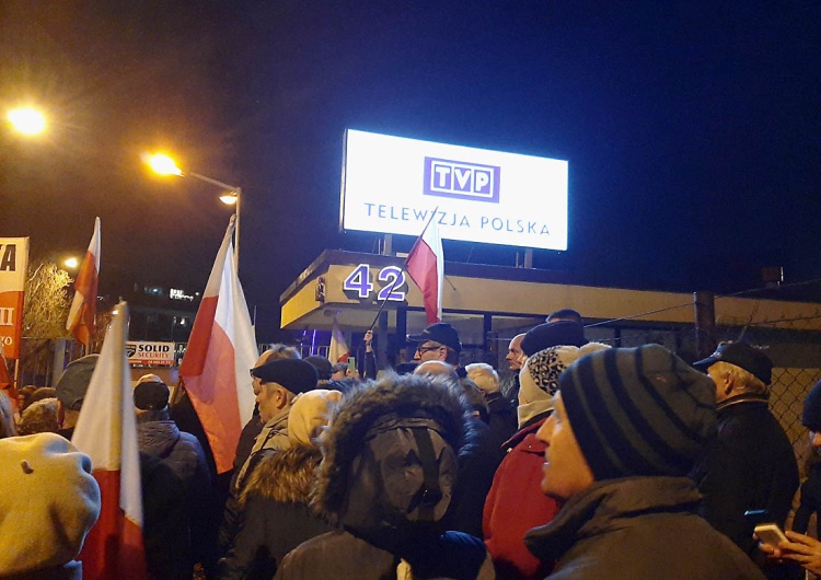 Manifestacja w Gdańsku Manifestacje w obronie mediów publicznych