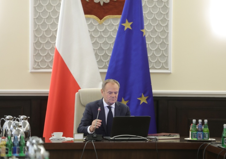 Posiedzenie rządu Donalda Tuska Zbigniew Kuźmiuk: Przypisywania sobie cudzych sukcesów przez rząd Tuska ciąg dalszy