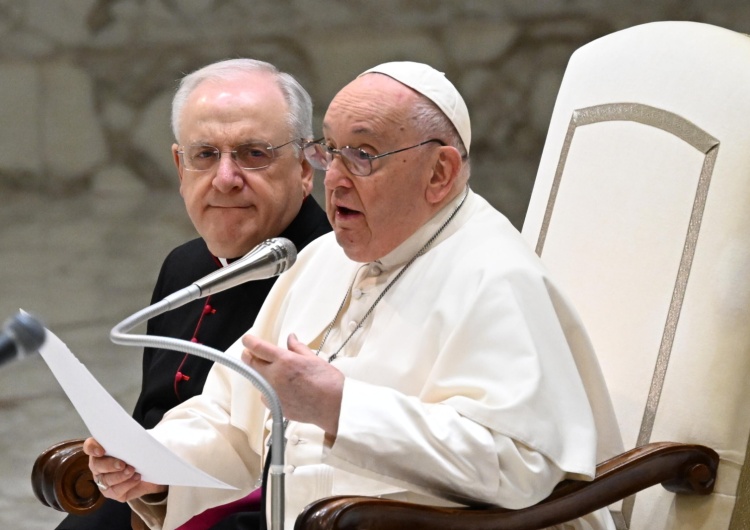 Papież Franciszek Papież ma problem z mówieniem: „Wybaczcie”