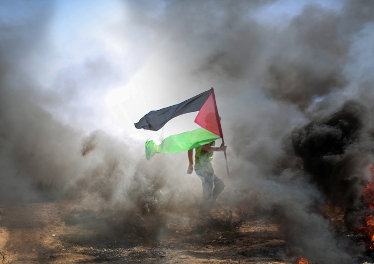 Flaga Palestyny - zdjęcie poglądowe Podróż sekretarza stanu USA Anthony’ego Blinkena na Bliski Wschód drogą do Państwa Palestyńskiego?