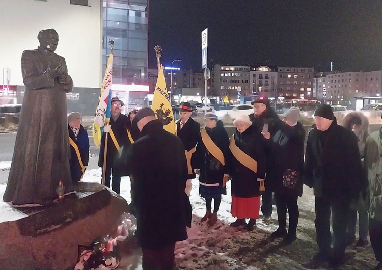  Gdyńska Solidarność pamięta o ks. Hilarym Jastaku