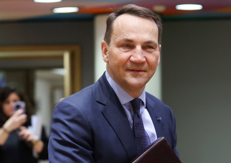 Radosław Sikorski Sikorski anulował skargę przeciwko Rosji. Kreml reaguje