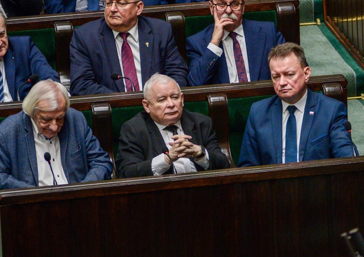 Ryszard Terlecki, Jarosław Kaczyński, Mariusz Błaszczak Jarosław Kaczyński: W takim razie ten Sejm po prostu nie istnieje
