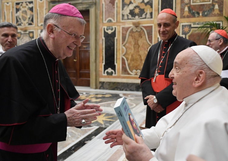 Papieskie spotkanie z członkami Dykasterii ds. Nauki Wiary Papież o „Fiducia supplicans”: Błogosławienie osób, nie związków