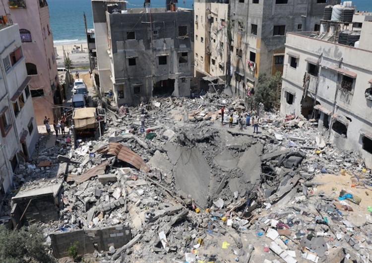 Zniszczone budynki po bombardowaniu w Strefie Gazy Ludobójstwo w Strefie Gazy. Międzynarodowy Trybunał Sprawiedliwości zabrał głos