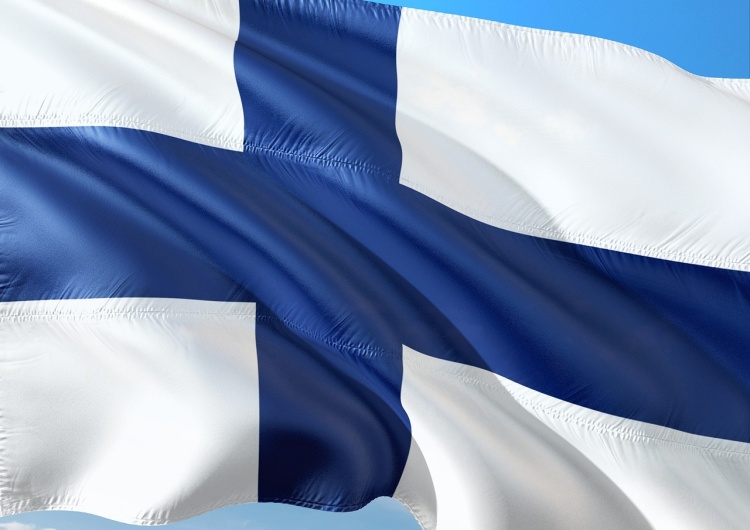 Flaga Finlandii Finlandia wybiera prezydenta. Kto z szansą na zwycięstwo?