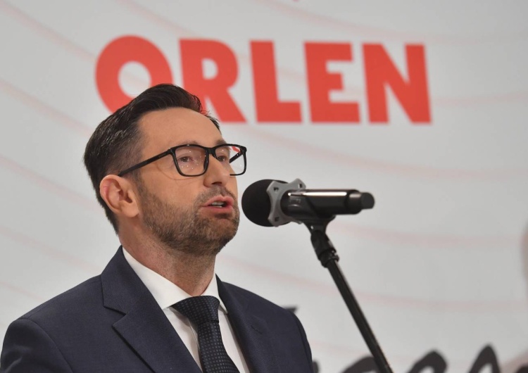 Prezes Orlenu Daniel Obajtek Zbigniew Kuźmiuk: Atak na Orlen dający 12 proc. dochodów budżetowych to podcinanie gałęzi, na której siedzi koalicja