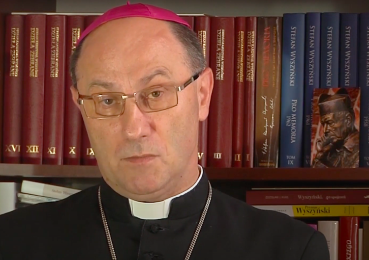 abp Wojciech Polak [wywiad] Prymas: Polska nie może przechodzić z rąk do rąk, jak własność tej czy innej siły politycznej 