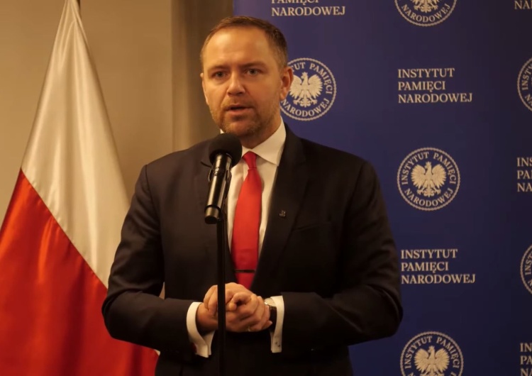 „Znikające symbole pamięci” – briefing prasowy prezesa IPN, 31 stycznia 2024 [Felieton „TS”] Karol Gac: Zagłodzić i zniszczyć