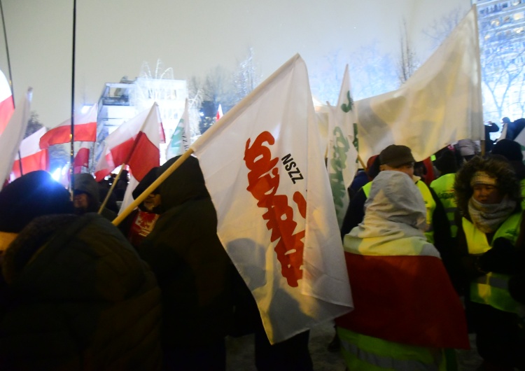 Protest Wolnych Polaków - zdjęcie poglądowe Emeryci z 