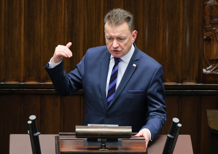 Były szef MON Mariusz Błaszczak „Jest pan niczym zderzak”. Mariusz Błaszczak uderza w marszałka Hołownię