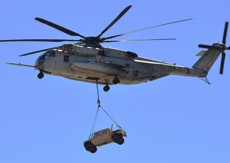 Sikorsky CH-53E Super Stallion HMH-465 Zaginął amerykański helikopter wojskowy. Trwają poszukiwania żołnierzy
