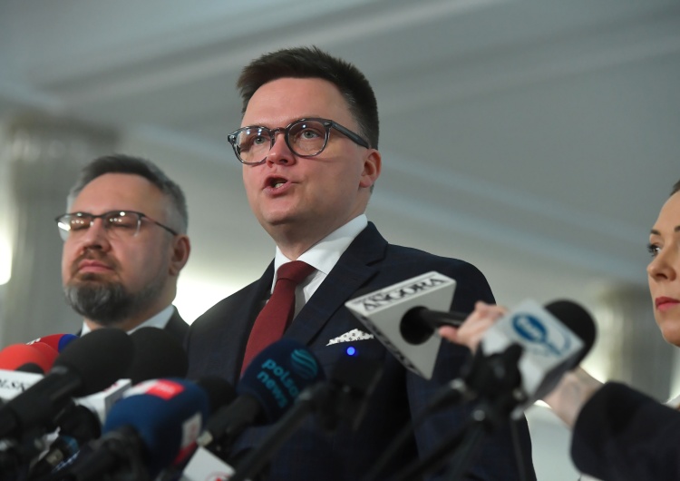 Szymon Hołownia Hołownia zabronił członkom partii pracy w SSP, więc członek zarządu SSP zrezygnował z partii