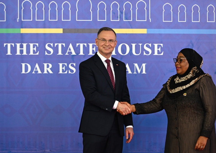 Prezydent Duda na spotkaniu z prezydent Tanzanii Dzięki wizycie Prezydenta Dudy Polska podąży w Afryce drogą Chin?