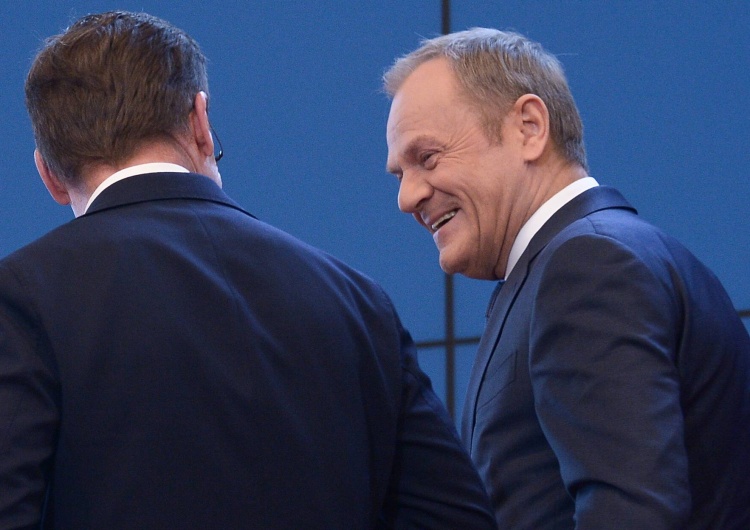 Donald Tusk Zbigniew Kuźmiuk: Politycy PO pospiesznie kasują spot, w którym obiecali 60 tys. zł kwoty wolnej w PIT