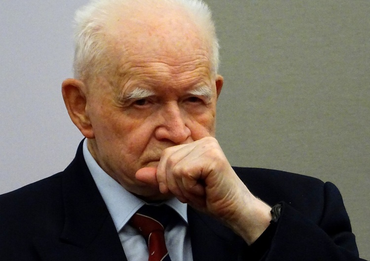 Prof. Adam Strzembosz [wywiad] Prof. Strzembosz: projekt ustawy o „świadomym rodzicielstwie” jest niezgodny z Konstytucją