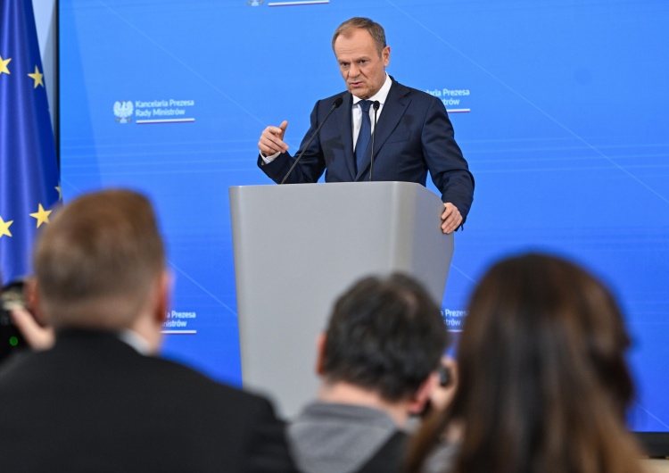 Donald Tusk Tusk powołał nowych szefów służb specjalnych