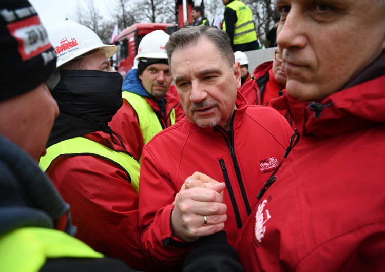 Przewodniczący NSZZ Solidarność Piotr Duda Piotr Duda: Dla Solidarności pracowniczej to bardzo ważne, aby pokazać tę prawdziwą solidarność z protestującymi rolnikami
