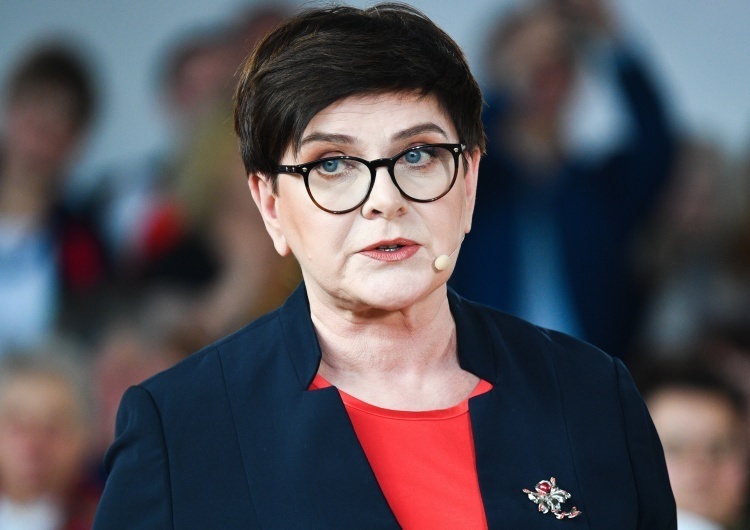 Beata Szydło Beata Szydło: Tusk woli się bawić w swoje prymitywne gierki 