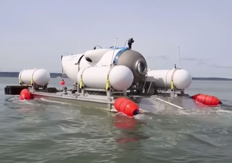 Łódź podwodna Titan przed zanurzeniem Katastrofa podwodnej łodzi Titan. Ujawniono treść ostatniego SMS-a