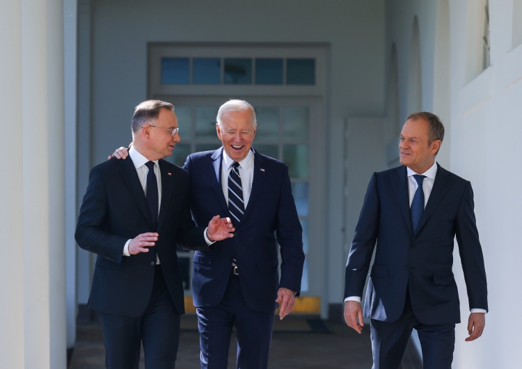 Wizyta prezydenta Dudy i premiera Tuska w Białym Domu NATO ma przewagę nad Unia Europejską. I nie chodzi tu o bezpieczeństwo