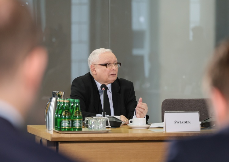 Jarosław Kaczyński  Jarosław Kaczyński przed komisją ds. Pegasusa. Starł się z przewodniczącą komisji 