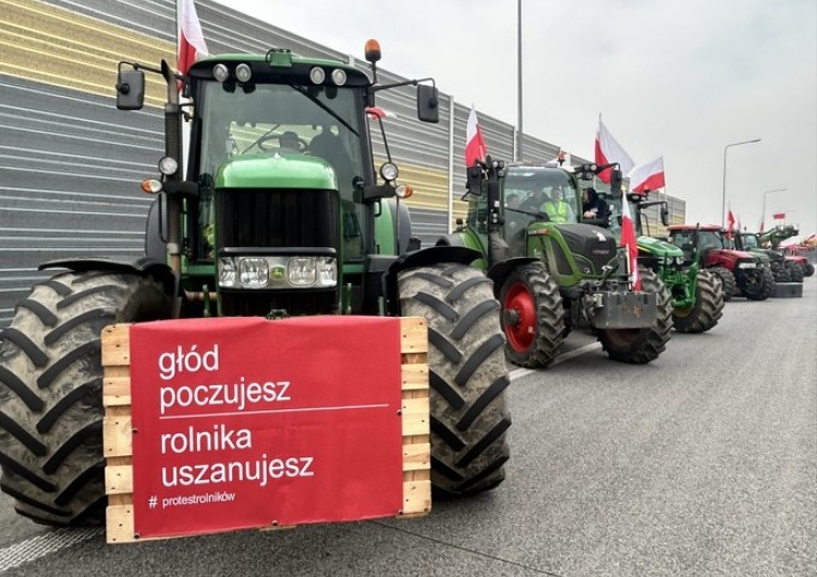 Protestujący rolnicy na trasie S8 Sutryk zakazał organizacji protestów rolników we Wrocławiu