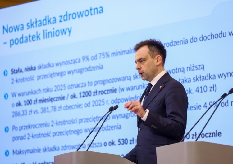 Minister finansów Andrzej Domański Poseł Lewicy krytykuje projekt rządu ws. składki zdrowotnej: „Jest niesprawiedliwy i nieodpowiedzialny”