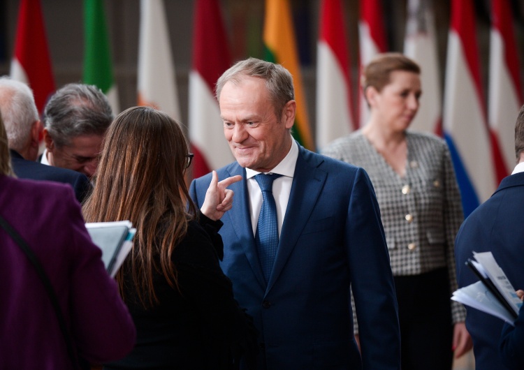 Donald Tusk 100 dni rządu Tuska. Nawet niemieckie media go krytykują