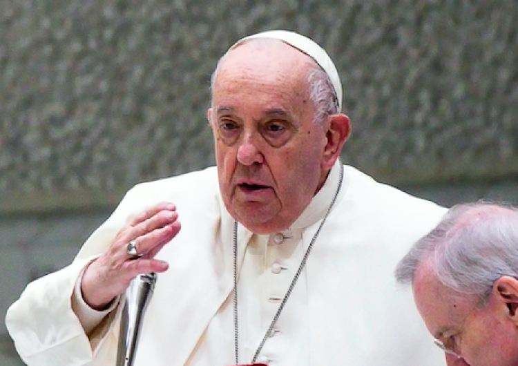 Papież Franciszek Franciszek: Rany Jezusa są kanałami miłosierdzia 