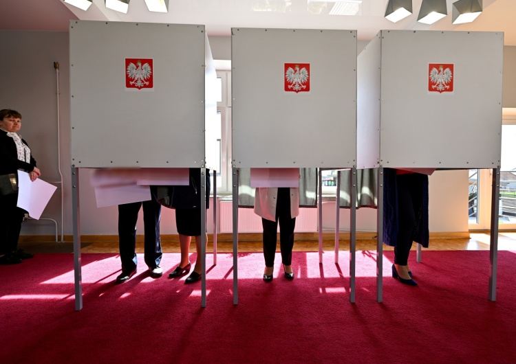Wybory do sejmików wojewódzkich. Podano dane z woj. świętokrzyskiego