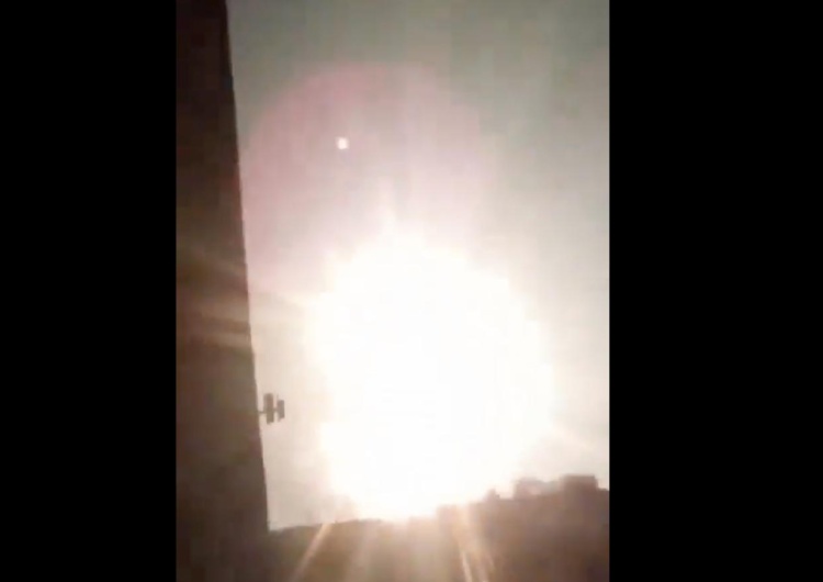 Eksplozje na lotnisku wojskowym na Krymie Potężne eksplozje na lotnisku wojskowym na okupowanym przez Rosję Krymie [WIDEO]