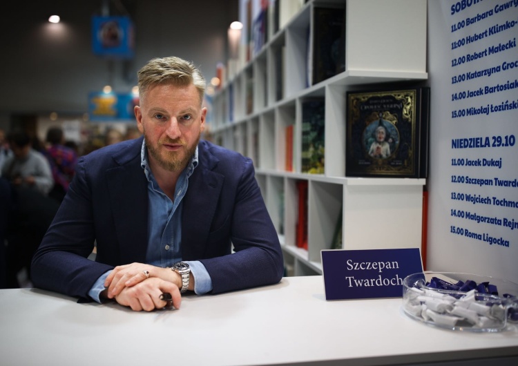 Szczepan Twardoch Senator Lewicy uderza w Szczepana Twardocha: