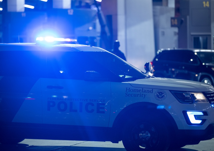 policja z Chicago - zdjęcie ilustracyjne Policjanci z Chicago w niebezpieczeństwie. Kolejny funkcjonariusz zamordowany