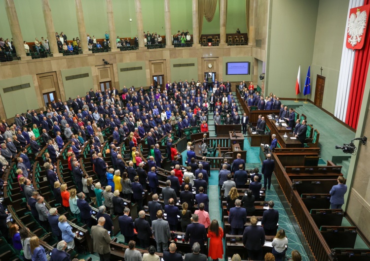 Sejm uchwalił ustawę uznającą język śląski za język regionalny „Weszliśmy na drogę rozpadu państwa”. Sejm uznał „język śląski”