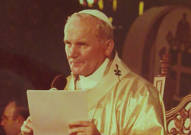 św. Jan Paweł II Co się stało z pamiątkami po Janie Pawle II? Po likwidacji muzeum w Nikaragui doszło do zaginięcia