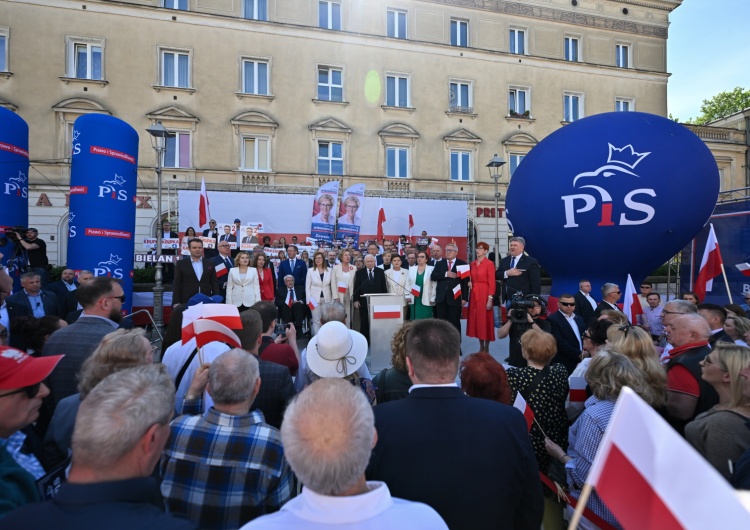 Kielce. Inauguracja kampanii Prawa i Sprawiedliwości w wyborach do PE Europoseł PiS mówi o 