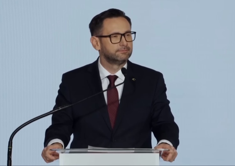 Daniel Obajtek Szczerba: „Daniel Obajtek przebywa poza Polską”. Jest odpowiedź byłego prezesa Orlenu