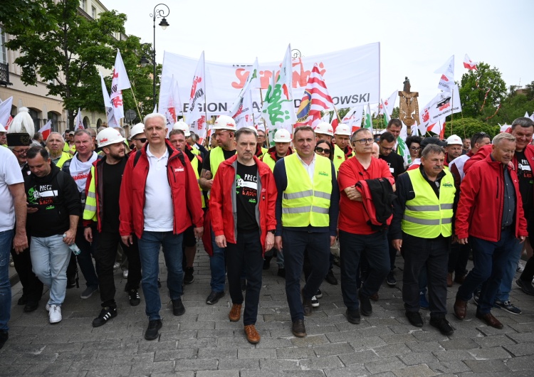 demonstracja 10 maja Nasz ład jest biało-czerwony! FOTORELACJA z wielkiej demonstracji Solidarności