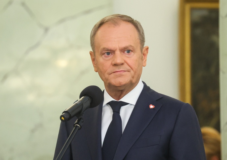 Donald Tusk Zbigniew Kuźmiuk: Himalaje hipokryzji – Tusk chwali obrońców granicy