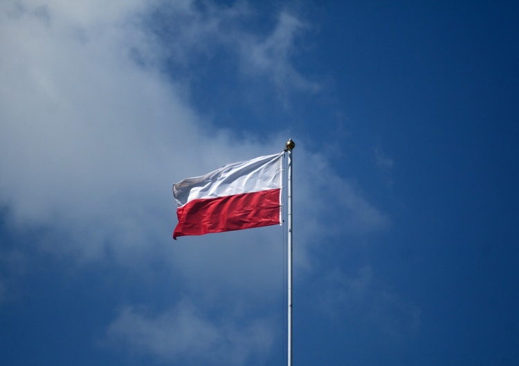 Polska flaga