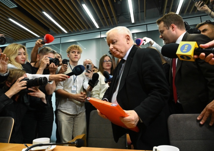 Jarosław Kaczyński Aktualizacja! Jarosław Kaczyński przed komisją ds. wyborów kopertowych [WIDEO]