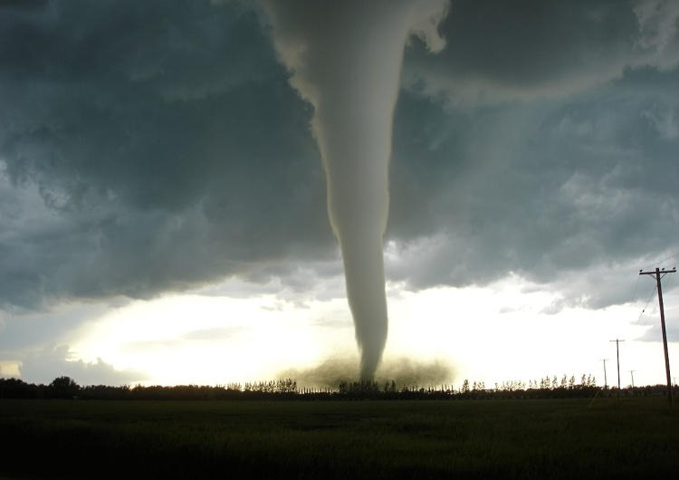 tornado Tornada uderzyły w USA. Są ofiary