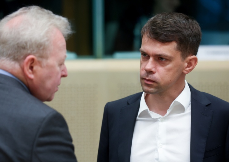 Michał Kołodziejczak Kołodziejczak stwierdził, że rezygnacja z Zielonego Ładu „byłaby najbardziej na rękę Rosji”
