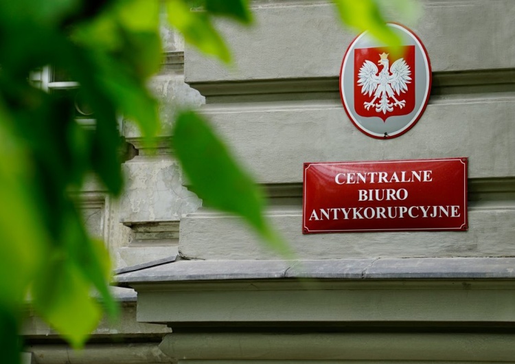 Centralne Biuro Antykorupcyjne Jest projekt ustawy o likwidacji CBA. Podano datę usunięcia służby