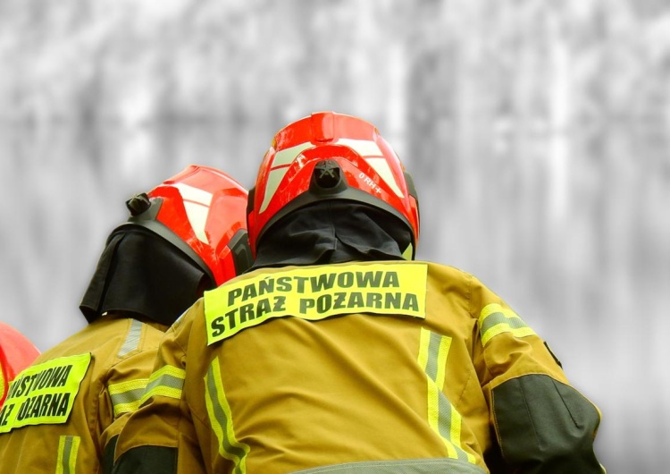 Straż Pożarna Zniszczenia dokonane przez wiatr i podtopienia budynków. Straż pożarna podaje alarmujące dane