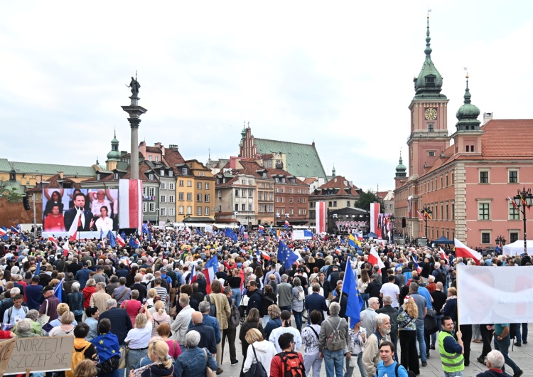  Obywatele RP protestowali przeciwko polityce rządu Donalda Tuska [WIDEO]